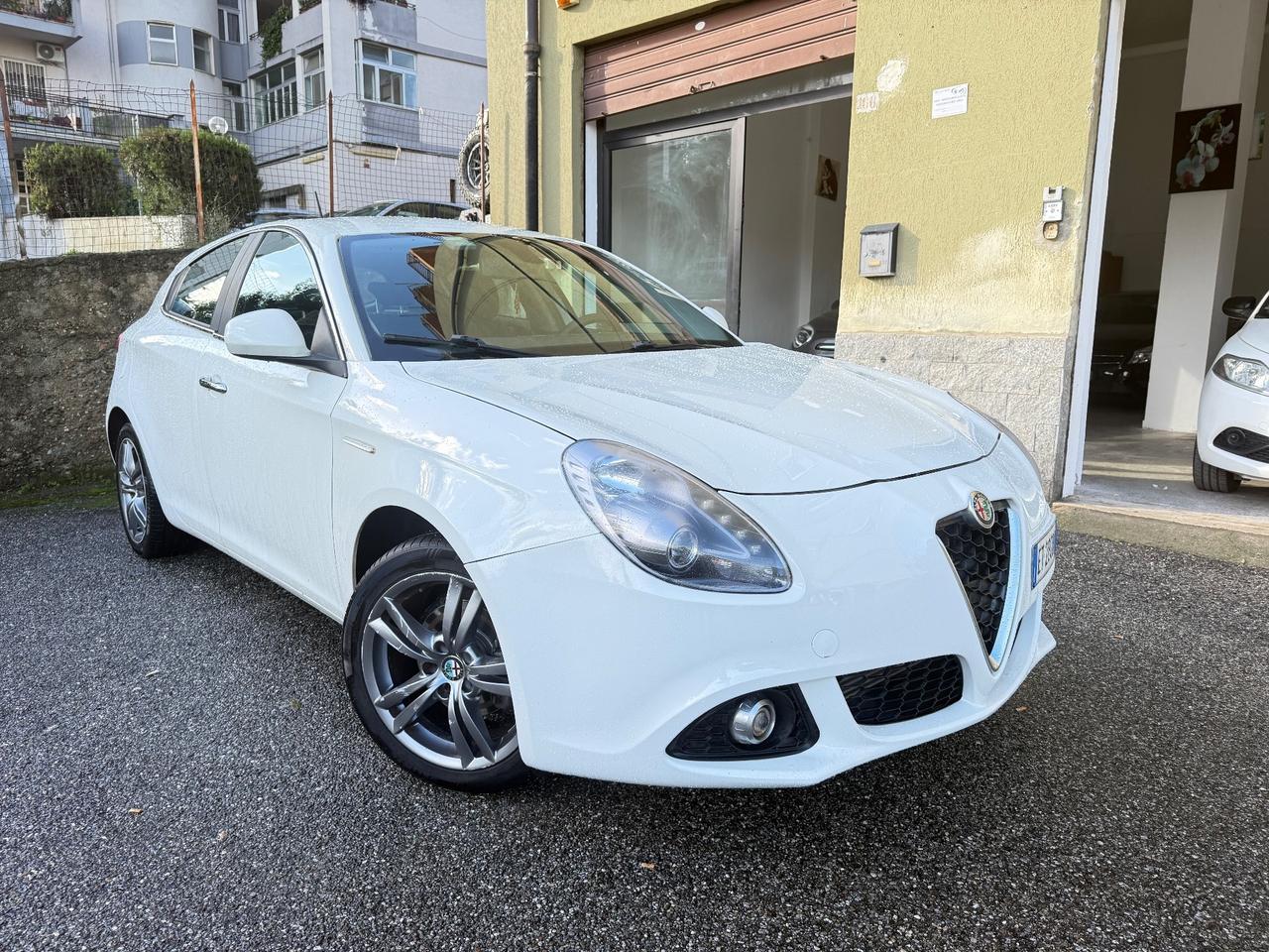 Alfa Romeo Giulietta 1.6 JTDm-2 105 CV Exclusive