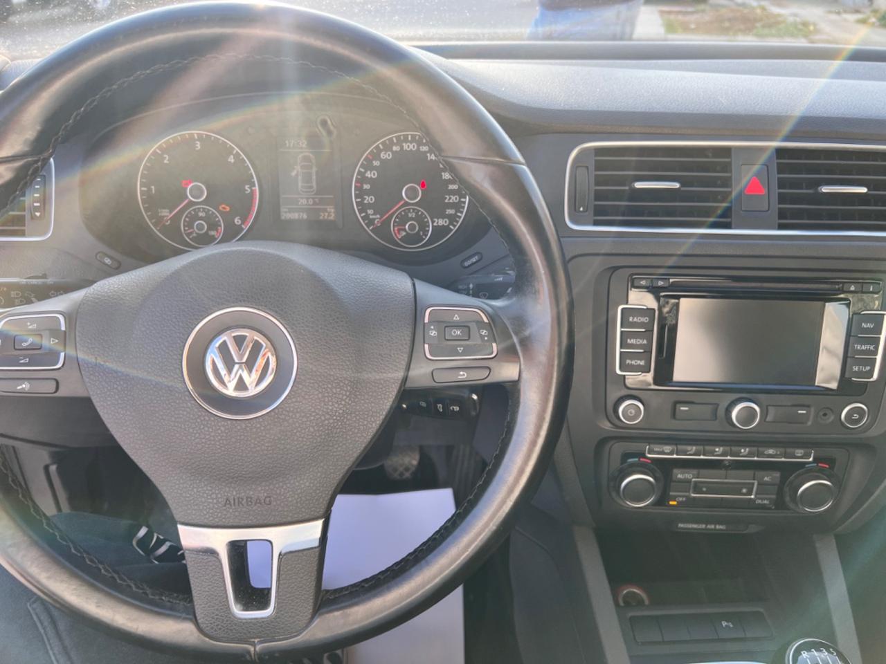 Volkswagen Jetta 1.6 TDI BlueMotion Technology 2012