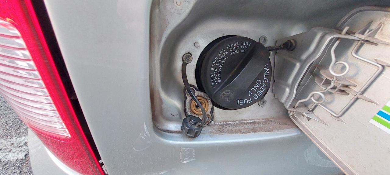 PANDA 1,2 GPL DI SERIE SCADENZA 2031 FRIZIONE NUOVA+DISTRIBUZIONE SENSORI DI PARCHEGGIO IMPECCABILE