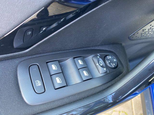 PEUGEOT 2008 PureTech Turbo 110 S&S Allure