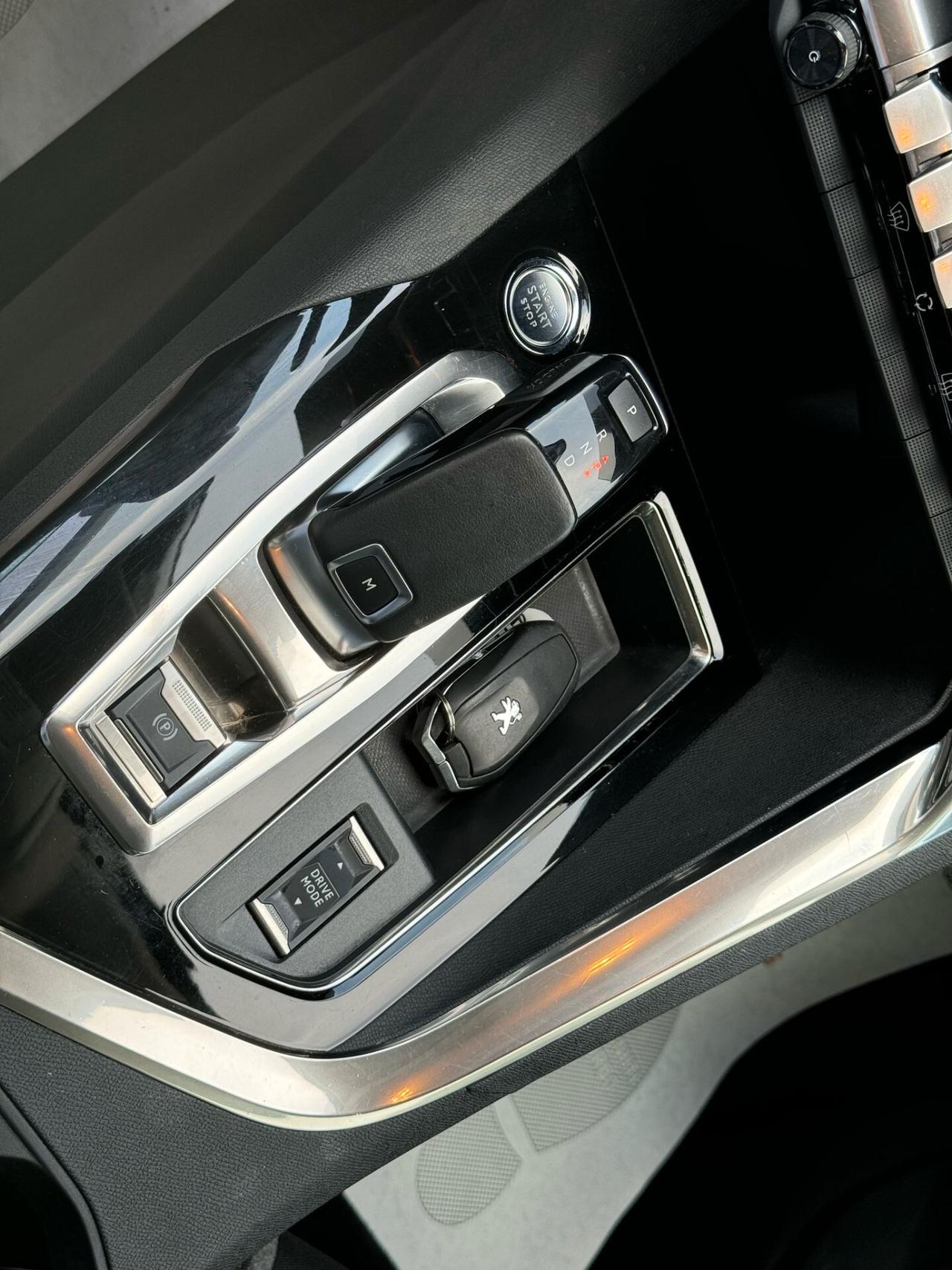 Peugeot 3008 BlueHDi 130 S&S EAT8 Active Business