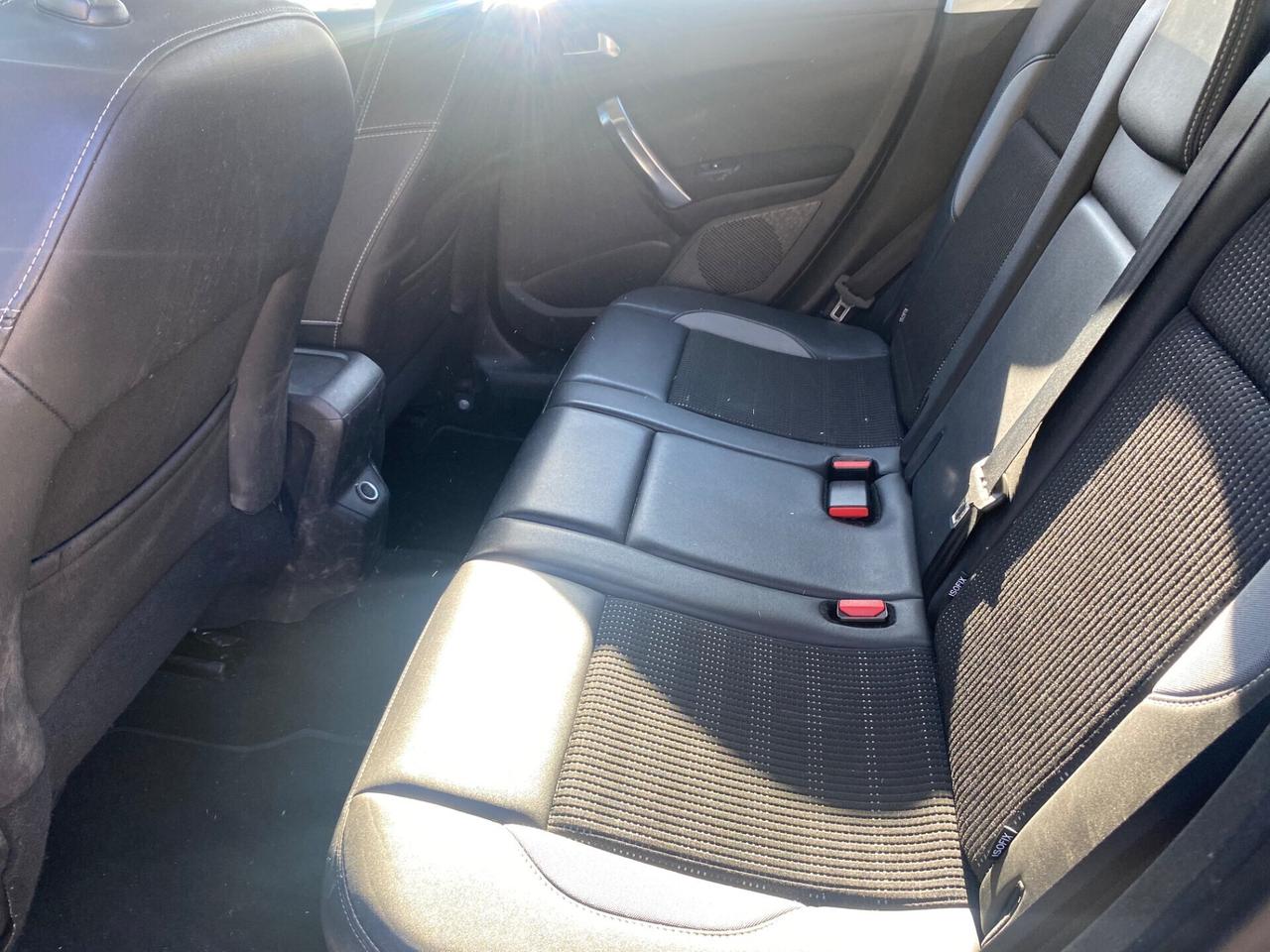 Peugeot 2008 1.6 e-HDi 115 CV Stop&Start Allure