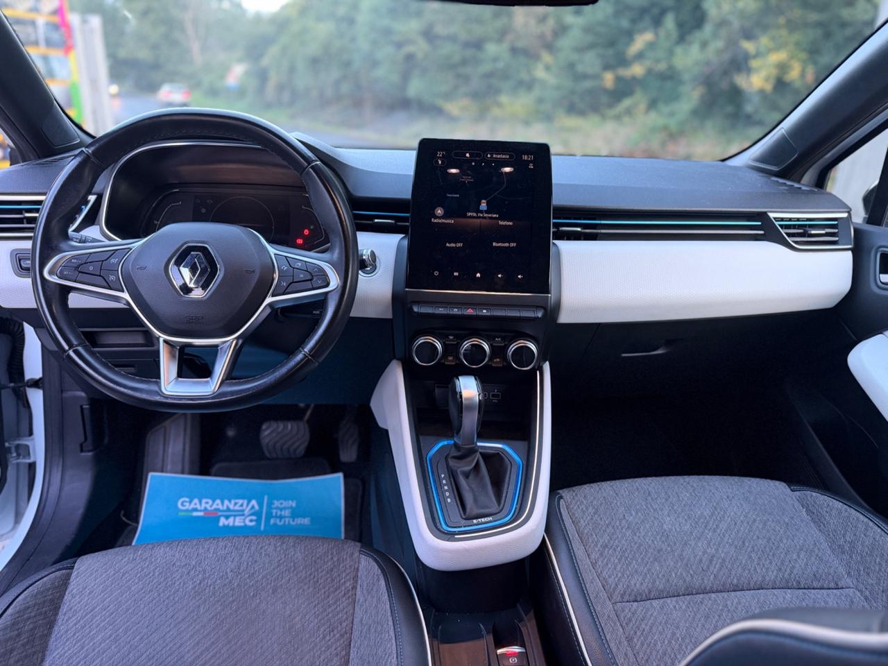 Renault Clio Full Hybrid E-Tech 140 CV 5 porte Initiale Paris
