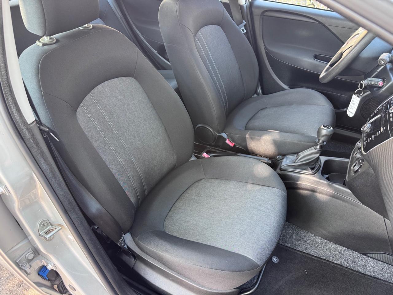 Fiat Punto 1.2 8V 5 porte neopaten garanzia 12 mesi