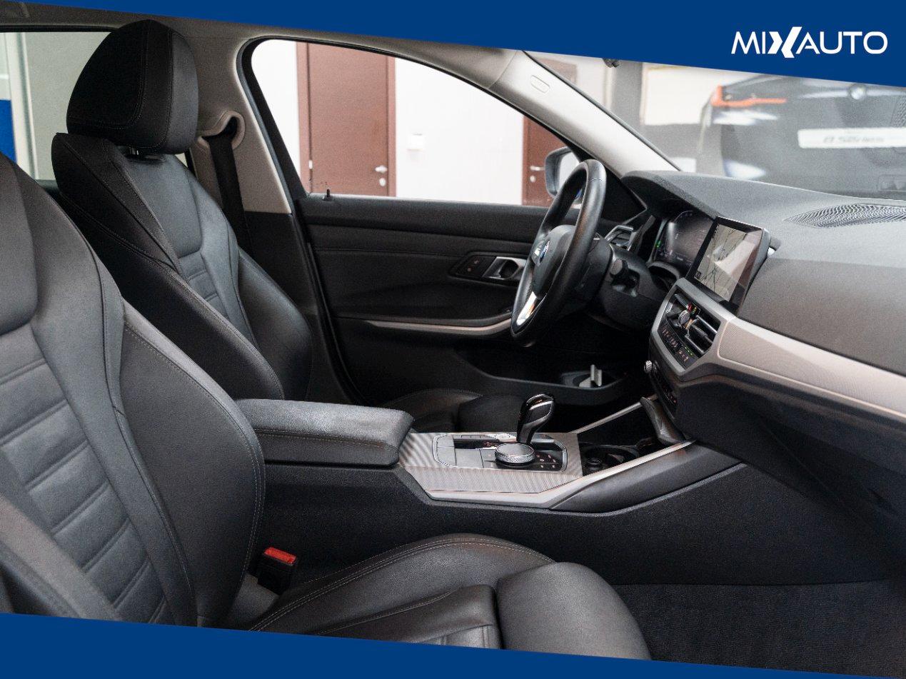 BMW 320 d Touring MHEV 48V xDrive Auto