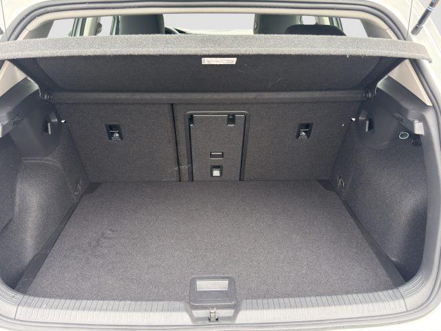 VOLKSWAGEN Golf Golf 1.0 eTSI EVO DSG Life