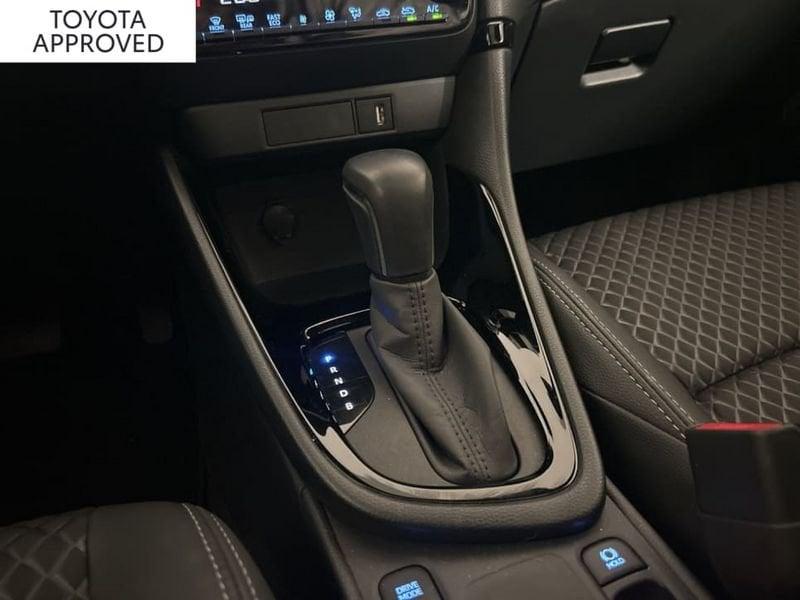 Toyota Yaris 1.5 HYBRID LOUNGE