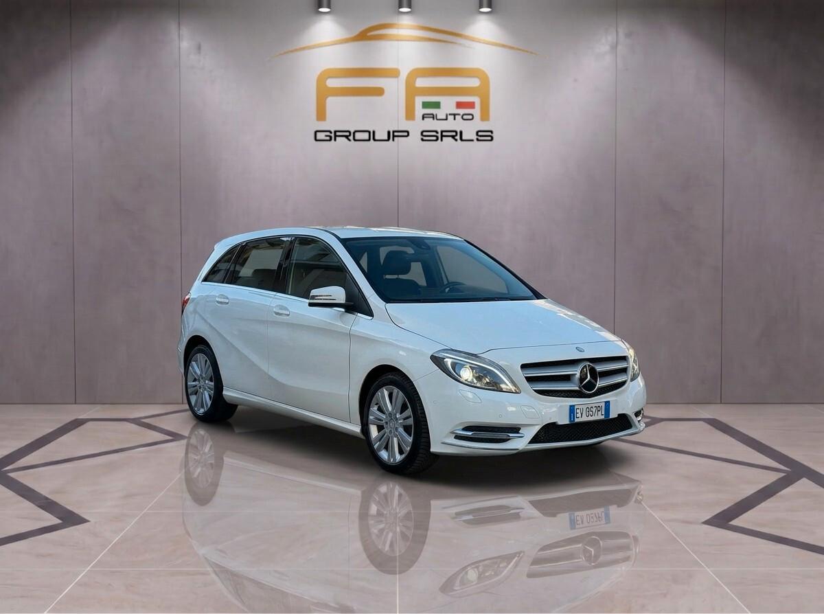 Mercedes B 200 CDI Autom Premium NAVI CAMERA 2014