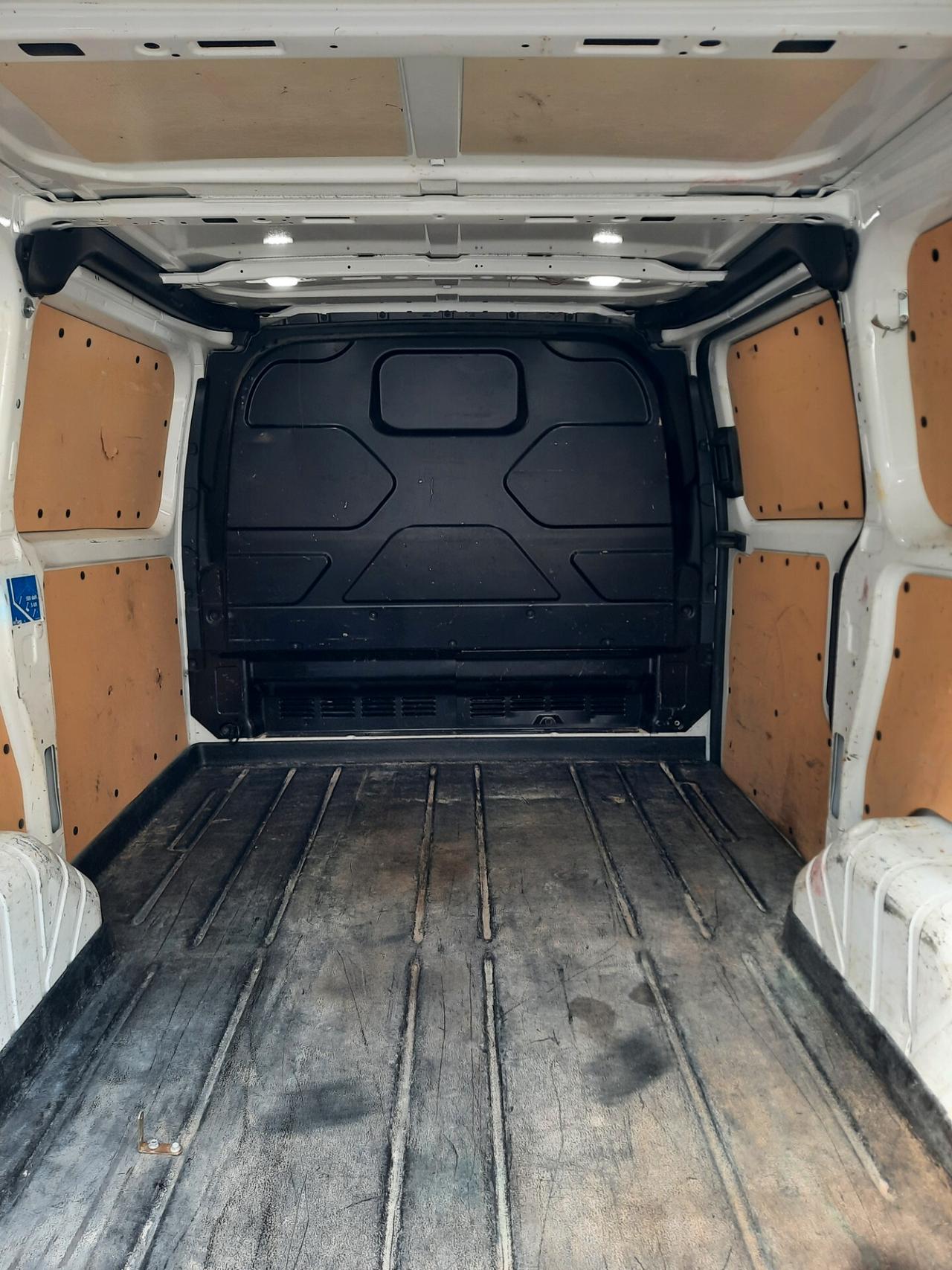 Ford Transit Custom 340 2.0 TDCi G.TRAINO PR.IVATO