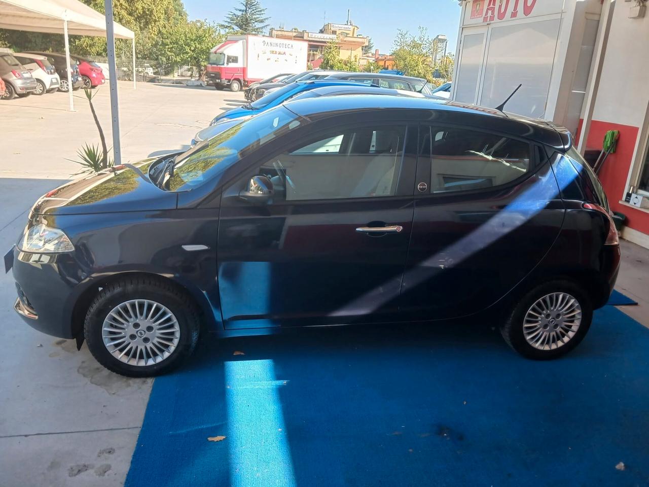 Lancia Ypsilon 1.2 69 CV 5 porte GPL Ecochic Gold