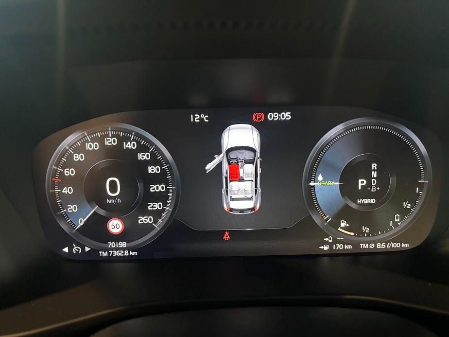 Volvo XC40 T5 Plug-in Hybrid R-design