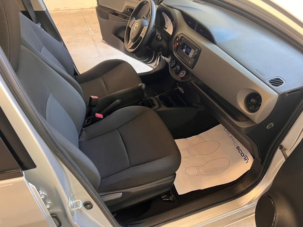 TOYOTA Yaris III 2017 - Yaris 5p 1.0 Cool my18