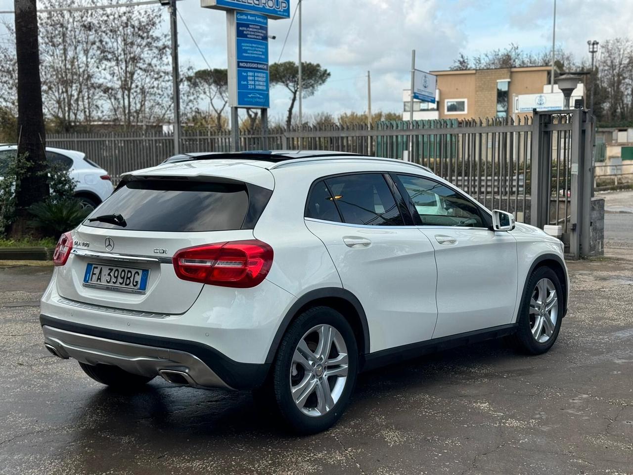 Mercedes-benz GLA 180 d Automatic TETTO APRIBILE