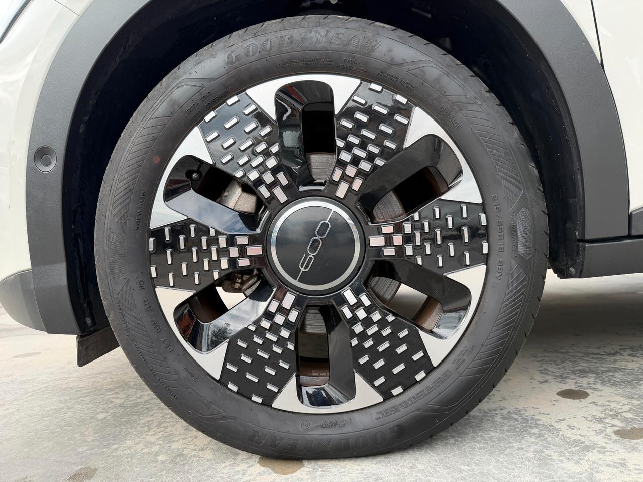 Fiat 600 Hybrid 110 CV DCT MHEV La Prima