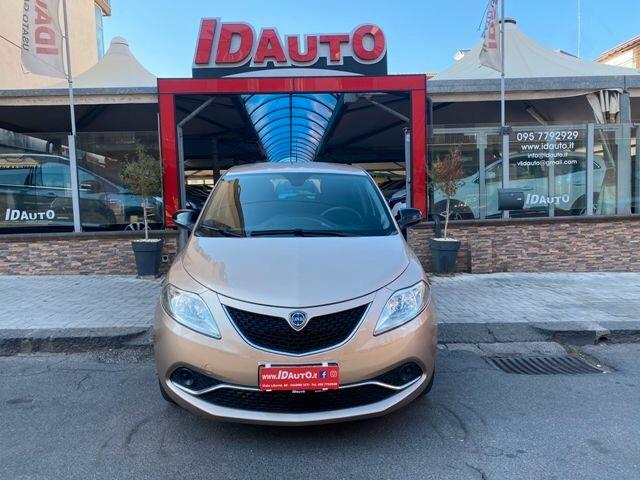 Lancia Ypsilon 1.2 69 CV 5 porte Gold