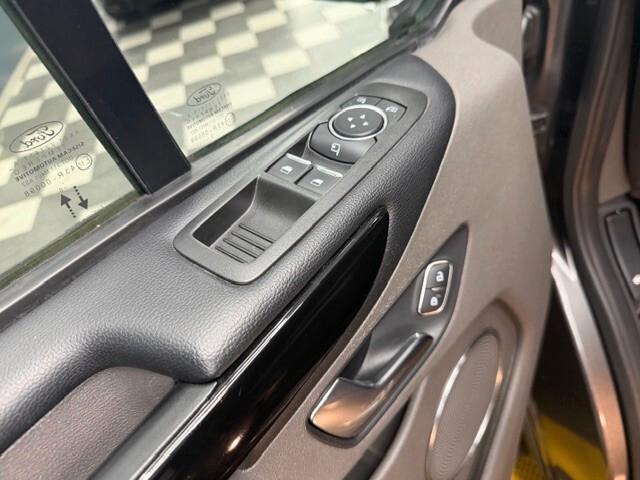 Ford Tourneo Custom 9 posti VIP EDITION 320 2.0 EcoBlue 130CV MHEV PL Tr.
