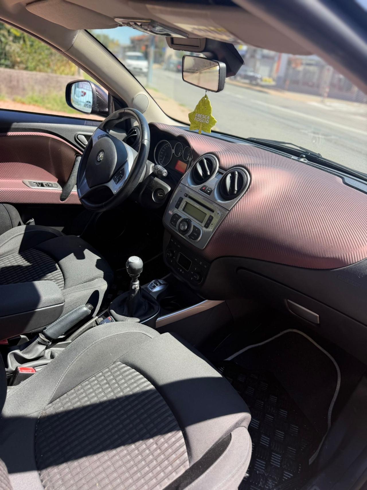Alfa Romeo MiTo 1.6 JTDm 16V Distinctive Sport Pack