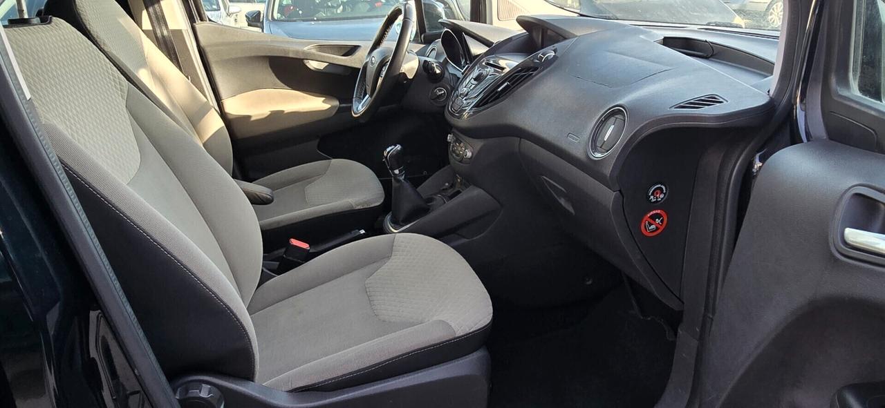 Ford Tourneo Courier 1.5 TDCI 75 CV Titanium