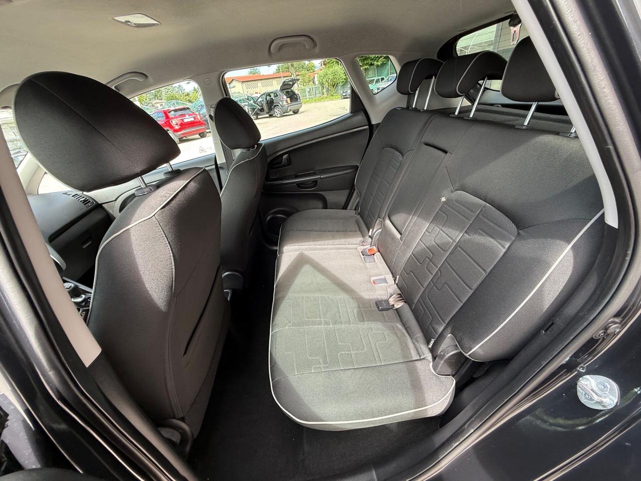 Kia Venga 1.4 CRDi 90CV - Neopatentati