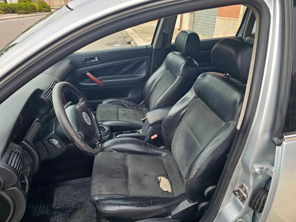 Volkswagen Passat 1.9 TDI/130 CV cat Var. H.line