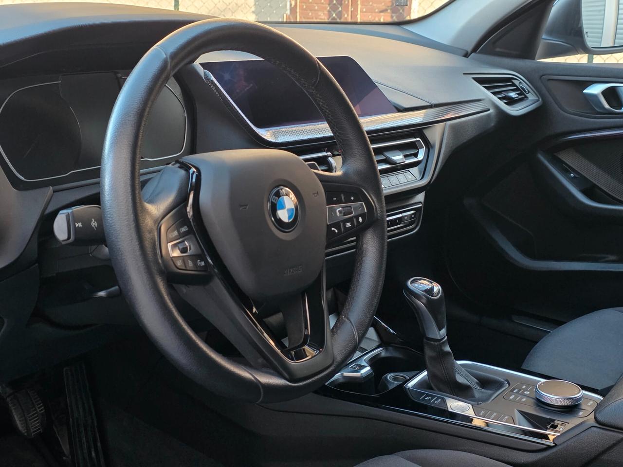 Bmw 118i OK Neopatentati 2020