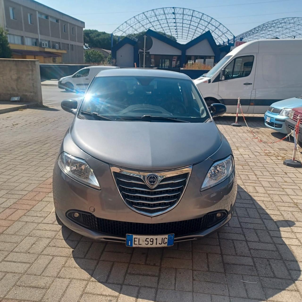 LANCIA YPSILON 1.2 FIRE NEOPATENTATI