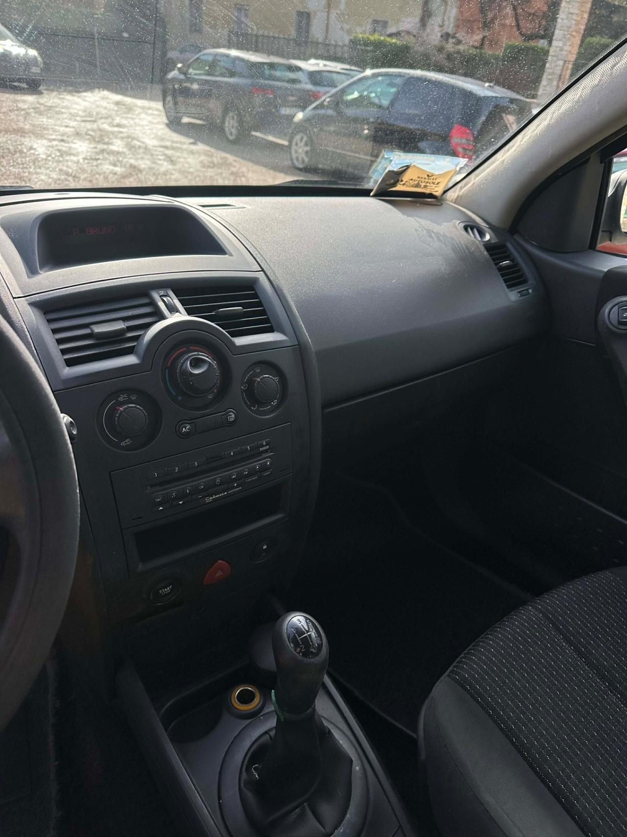 Renault MÈGANE DYNAMIQUE FULLOPT UNICOPROP