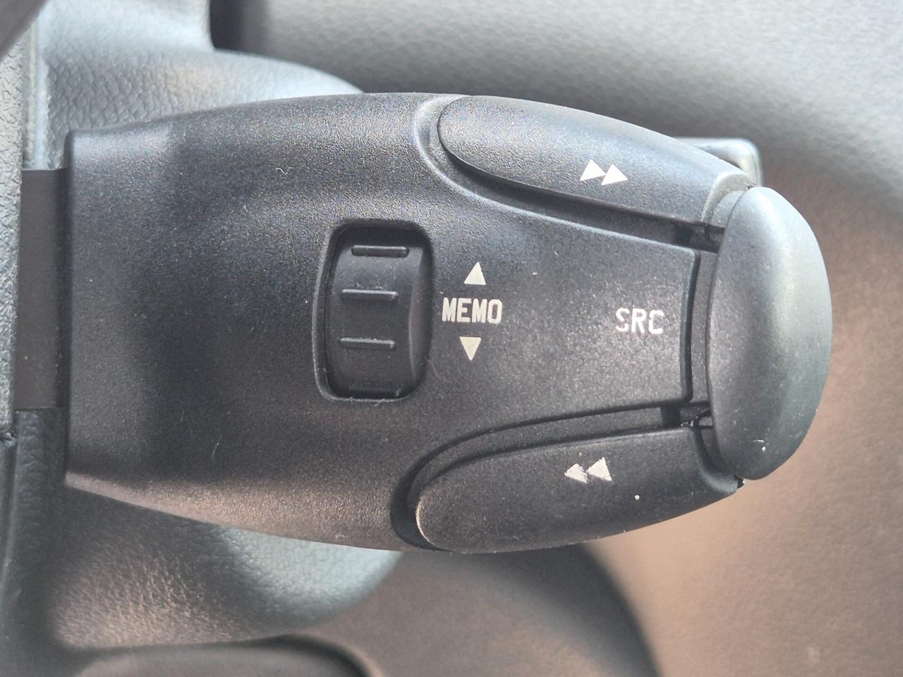 Peugeot 5008 1.6 HDi 115CV Active