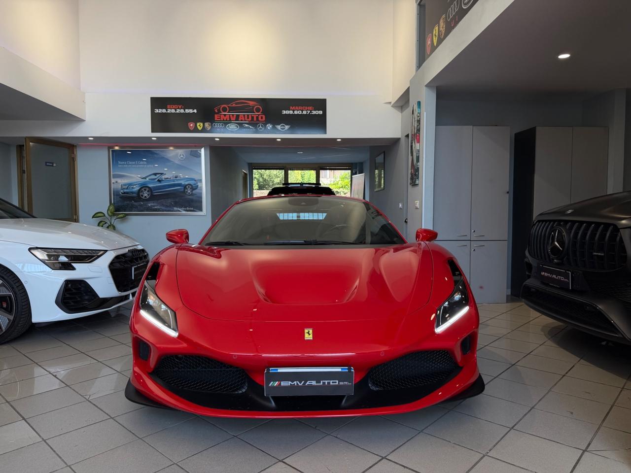FERRARI F8 SPIDER (530 KW) iva esposta tagliandata casa Madre
