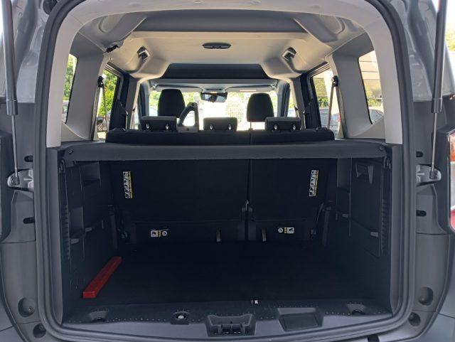 FORD Tourneo Courier 1.0 EcoBoost Titanium