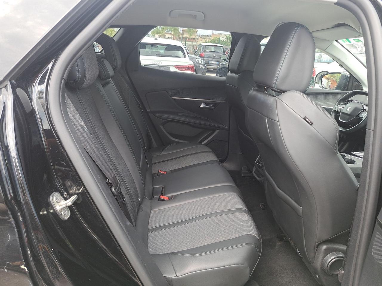 Peugeot 3008 BlueHDi 130 S&S EAT8 Active Pack