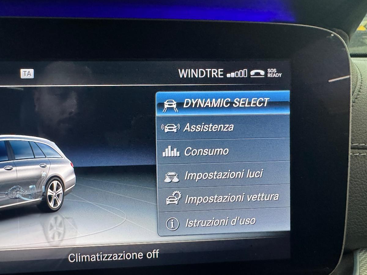 MERCEDES E 220d S.W. Auto Premium plus TETTO/ LUCI/ LED