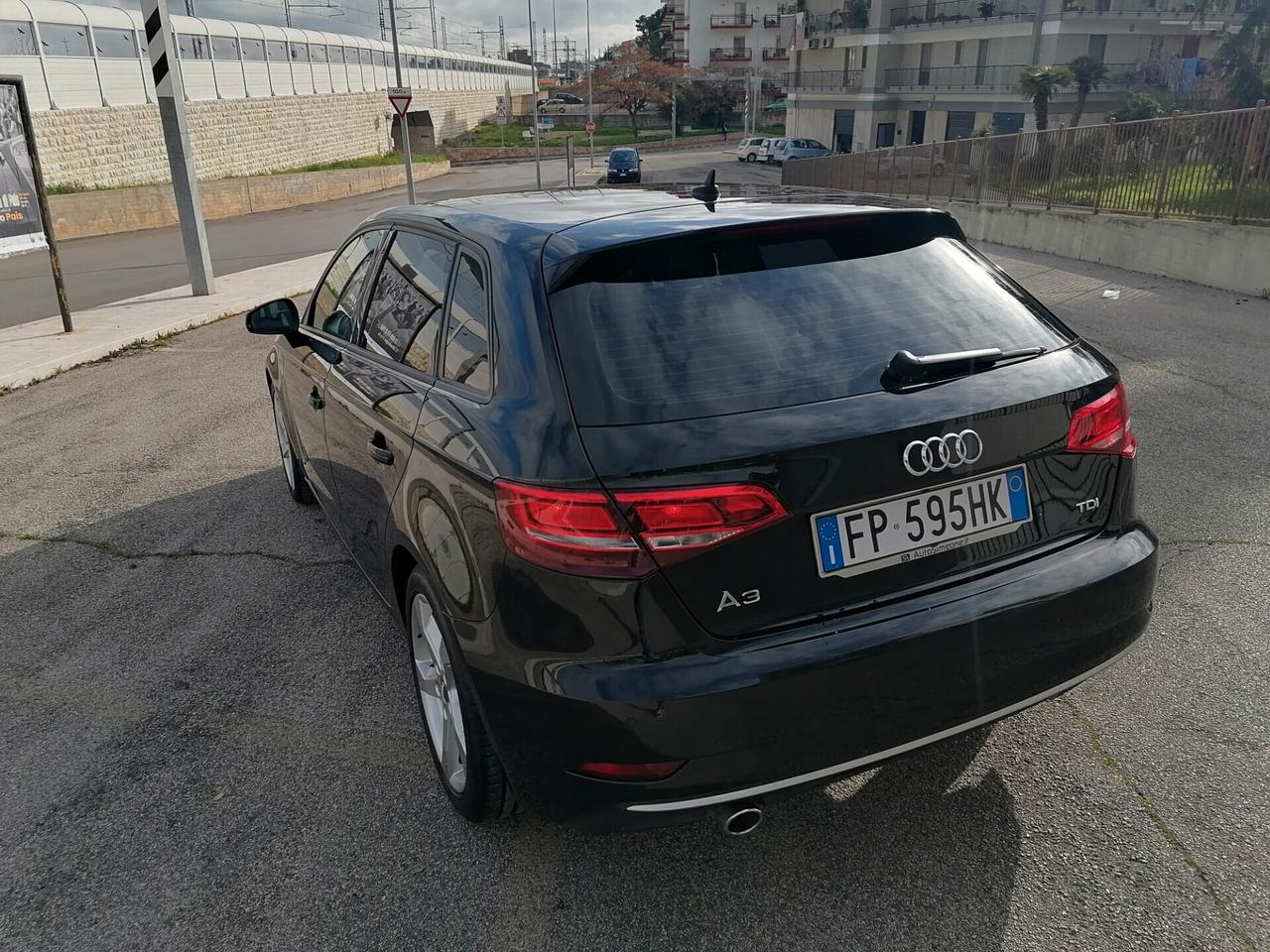 Audi A3 1.6 TDI 116 CV Sport 2018 PERFETTA