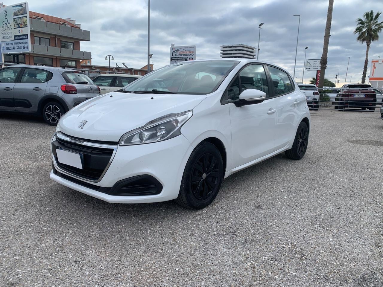 Peugeot 208 1.4 HDi 68 CV 5 porte
