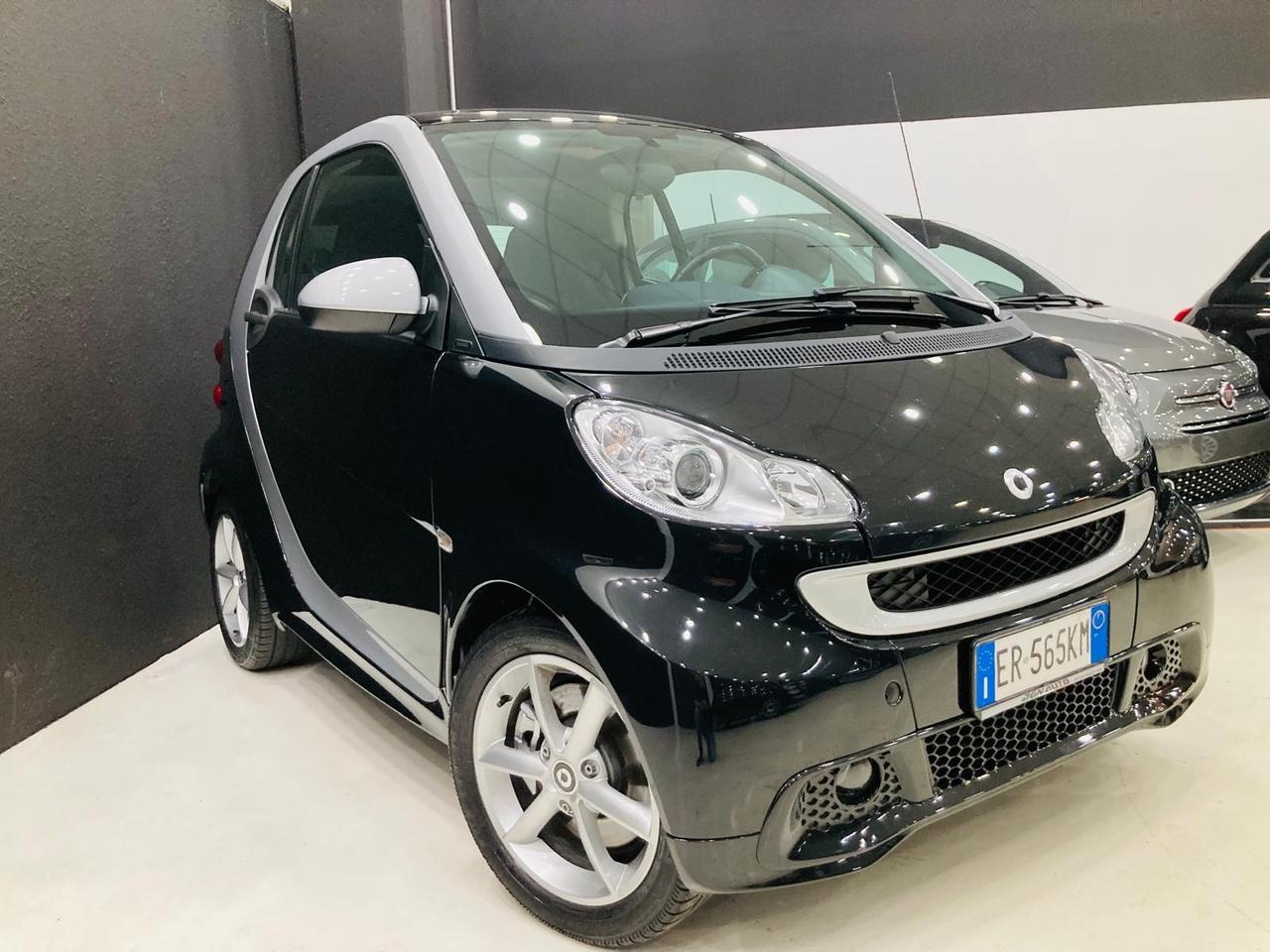 Smart ForTwo 1000 52 kW MHD coupé passion