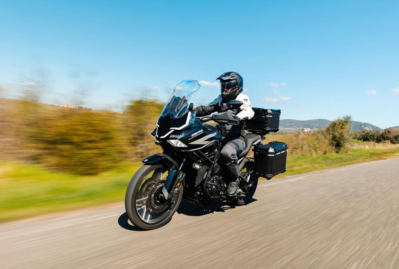 Zontes 703F 700 | 95CV Tricilindrica | Tipo GS Tuareg Tenere | Aziendale Roma