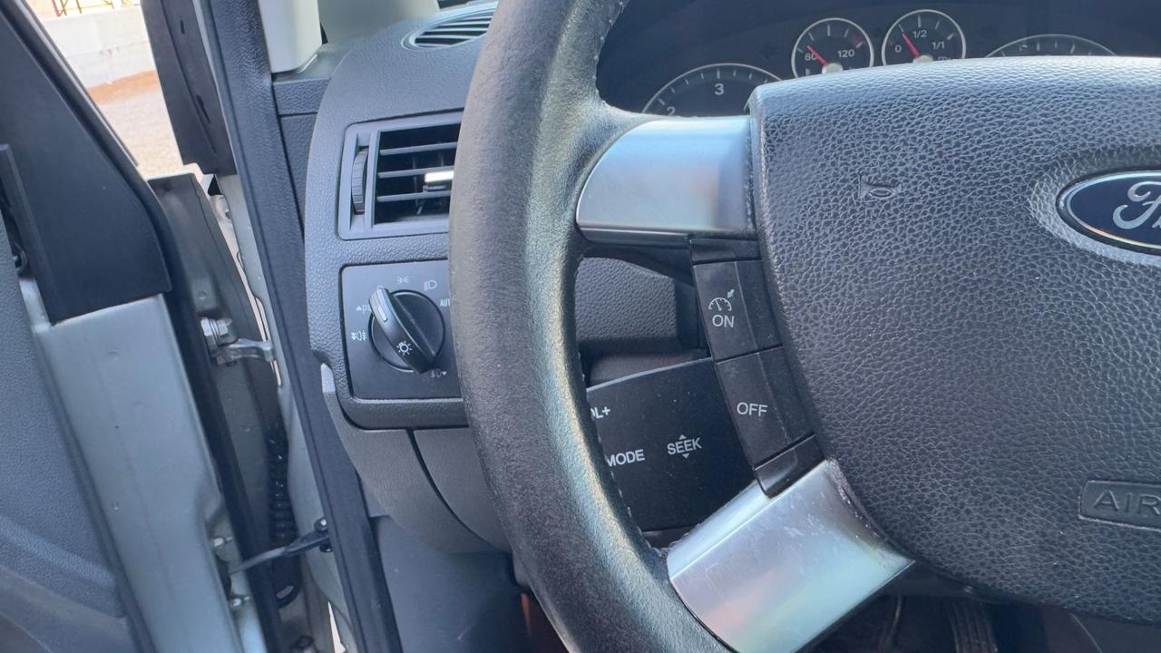 Ford Focus C-Max 2.0 TDCi (136CV)