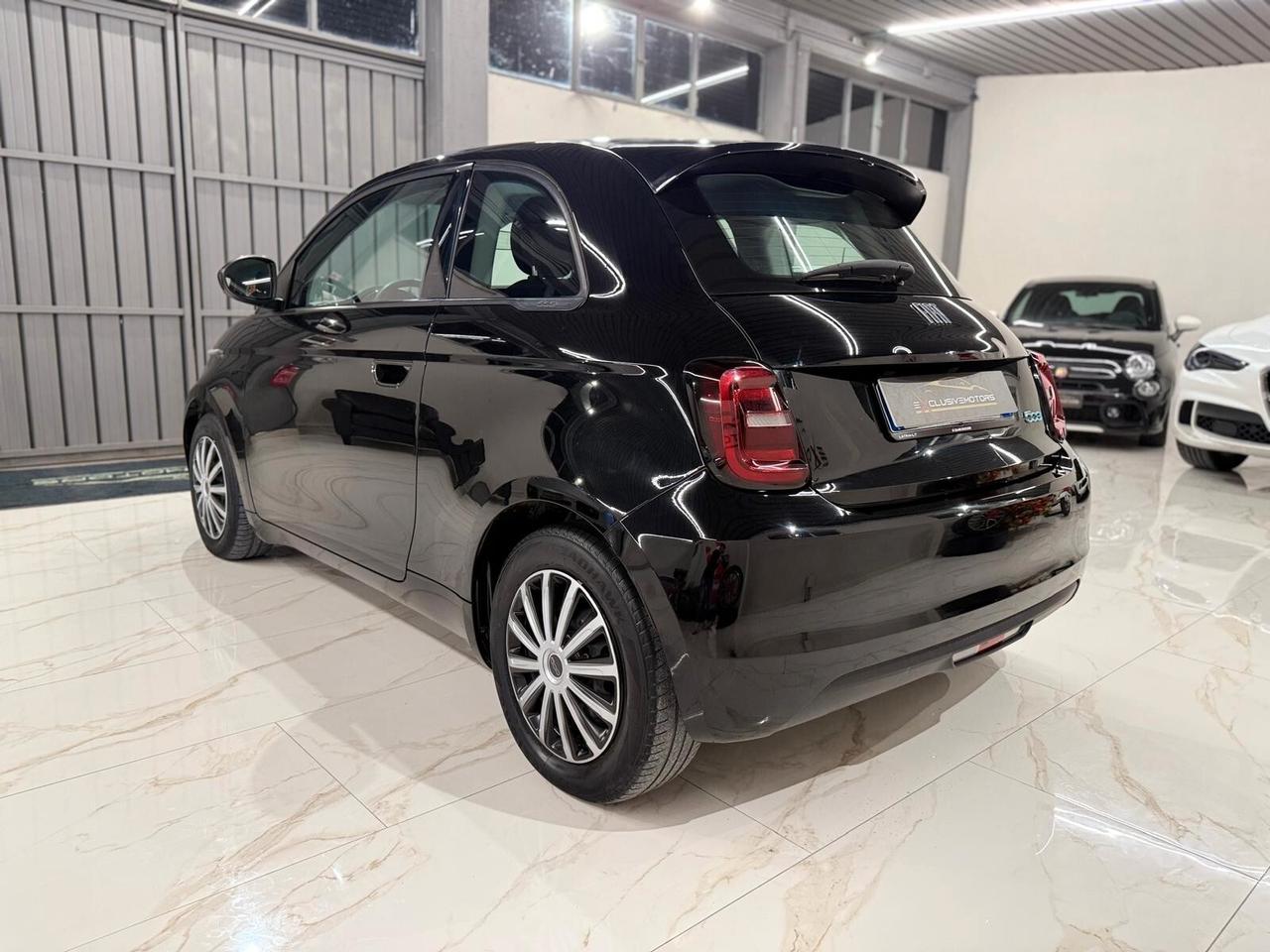 Fiat 500 500e 3+1 42 kWh La Prima