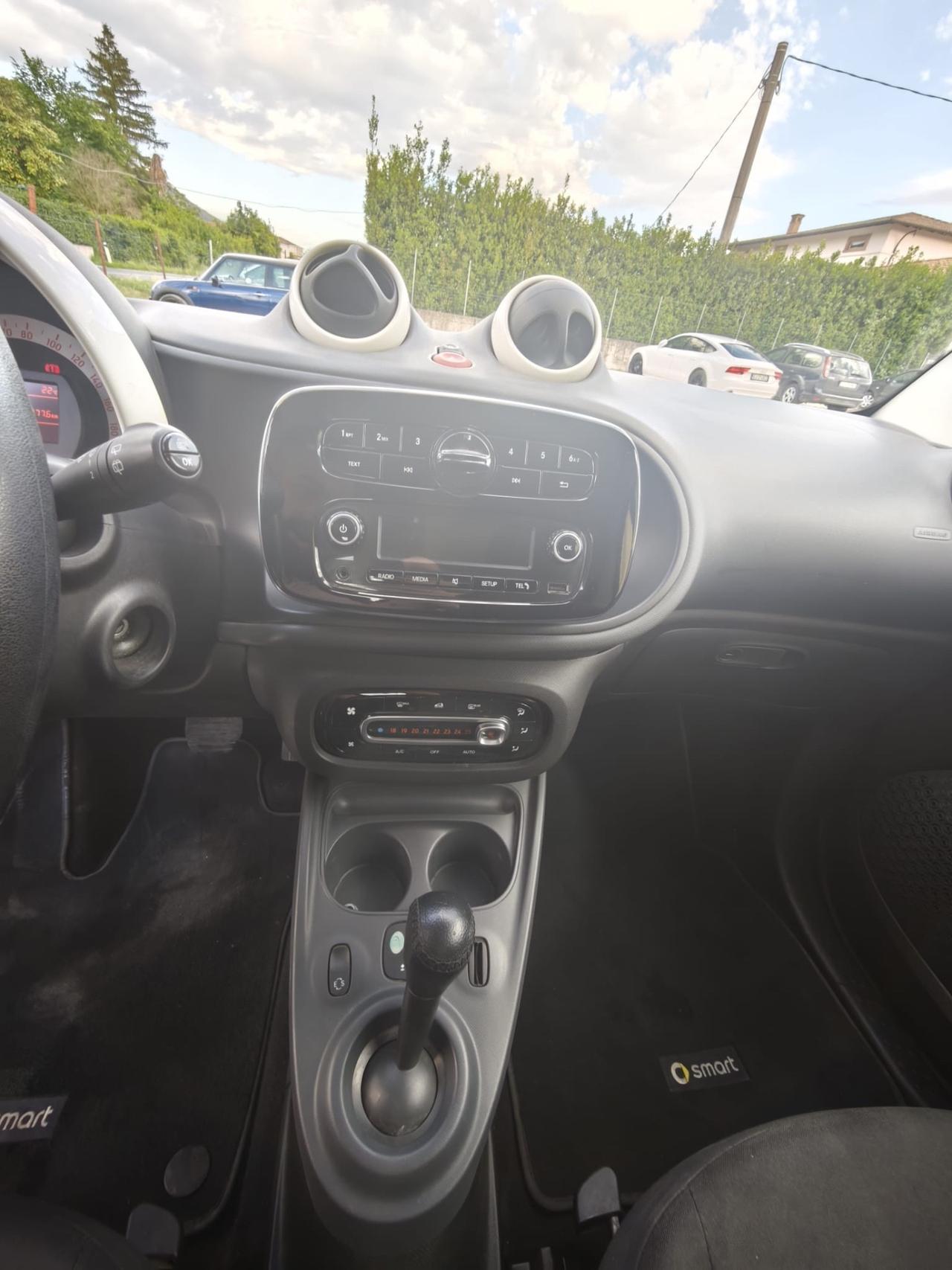 Smart ForTwo 70 1.0 twinamic Youngster garantita 12 mesi
