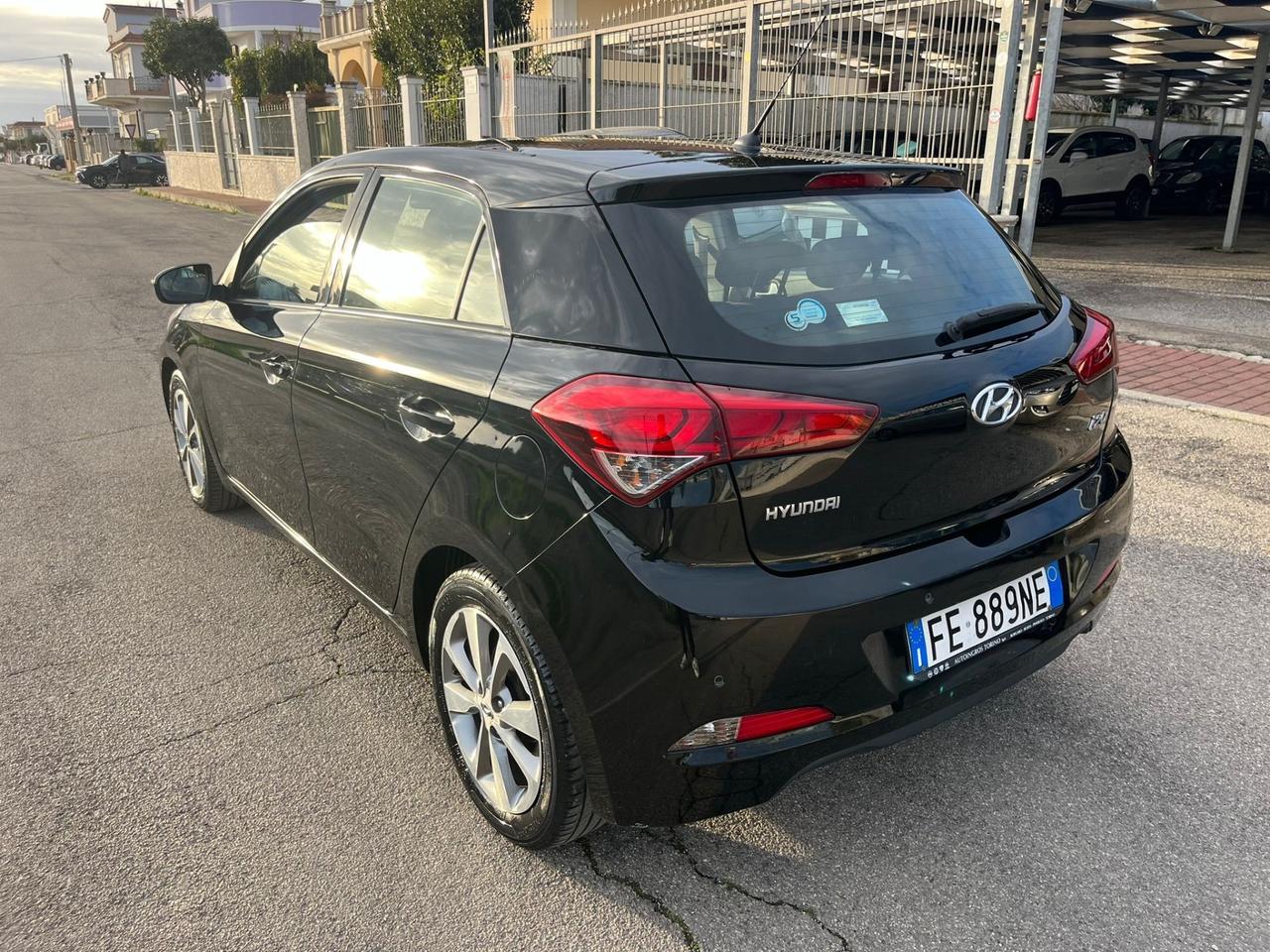Hyundai i20 1.1 CRDi 12V 5 porte Comfort Unipro 2016