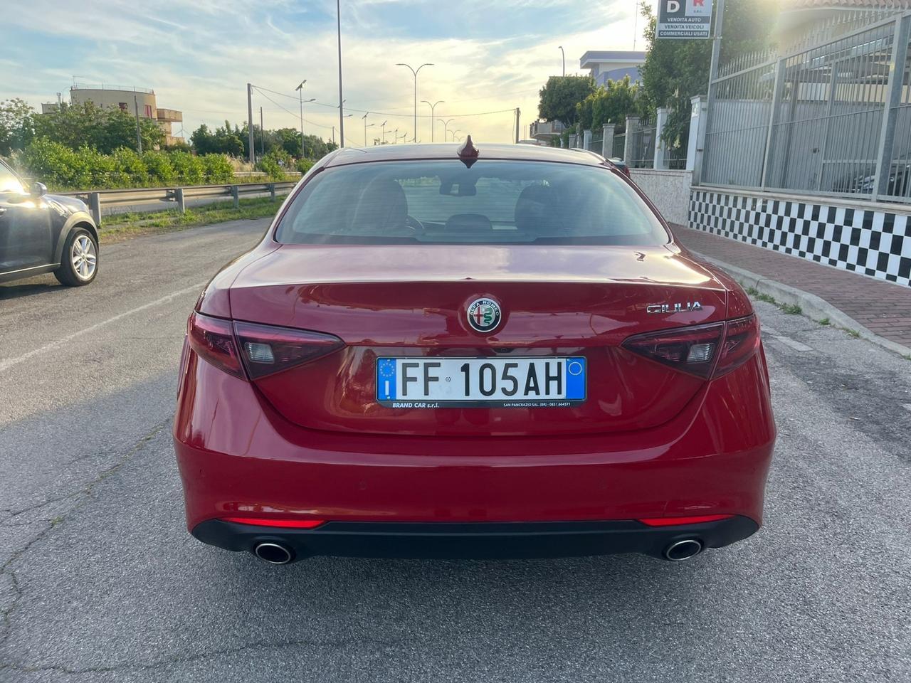 Alfa Romeo Giulia 2.2 Turbodiesel 180 CV Business Sport