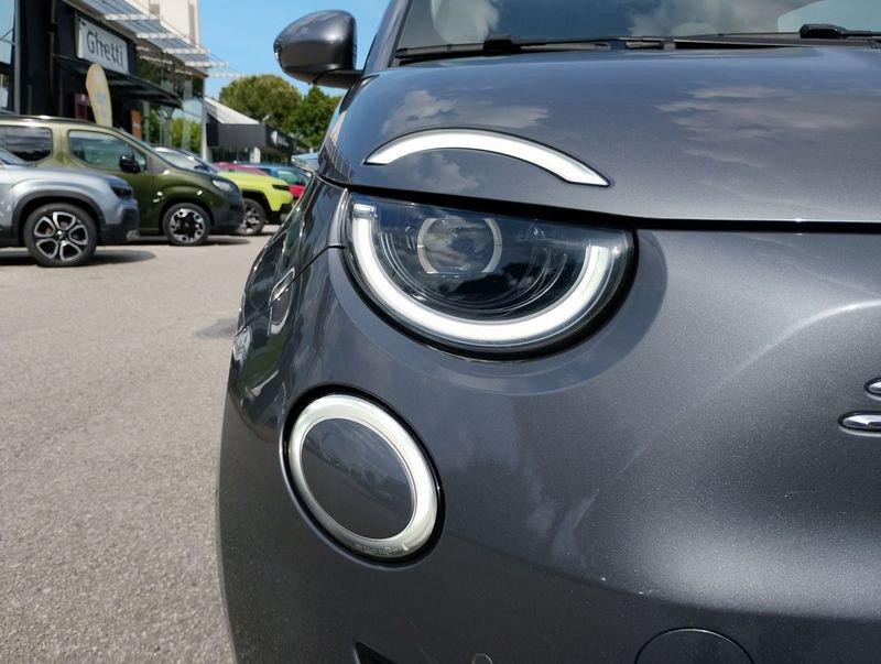FIAT 500 500e 42 kWh La Prima
