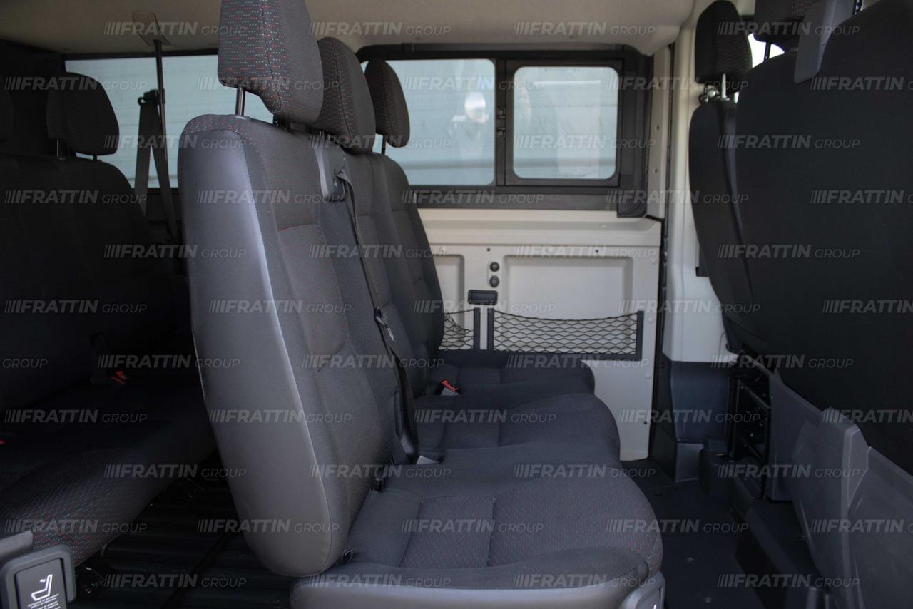 PEUGEOT Boxer (3ª serie) 330 BlueHDi 140 S&S PC-TN Combi Comfort