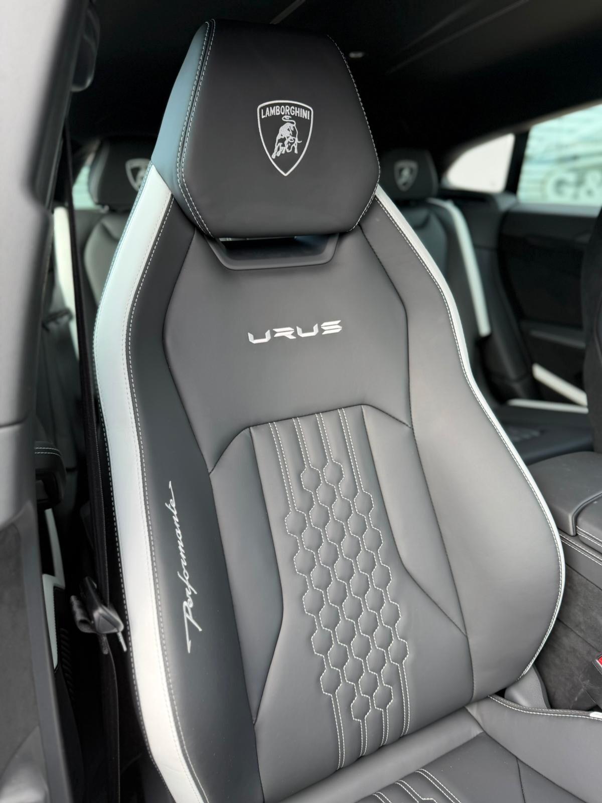 Lamborghini Urus Performante 666CV *AKRAPOVIC*HEAD-UP*CARBONIO