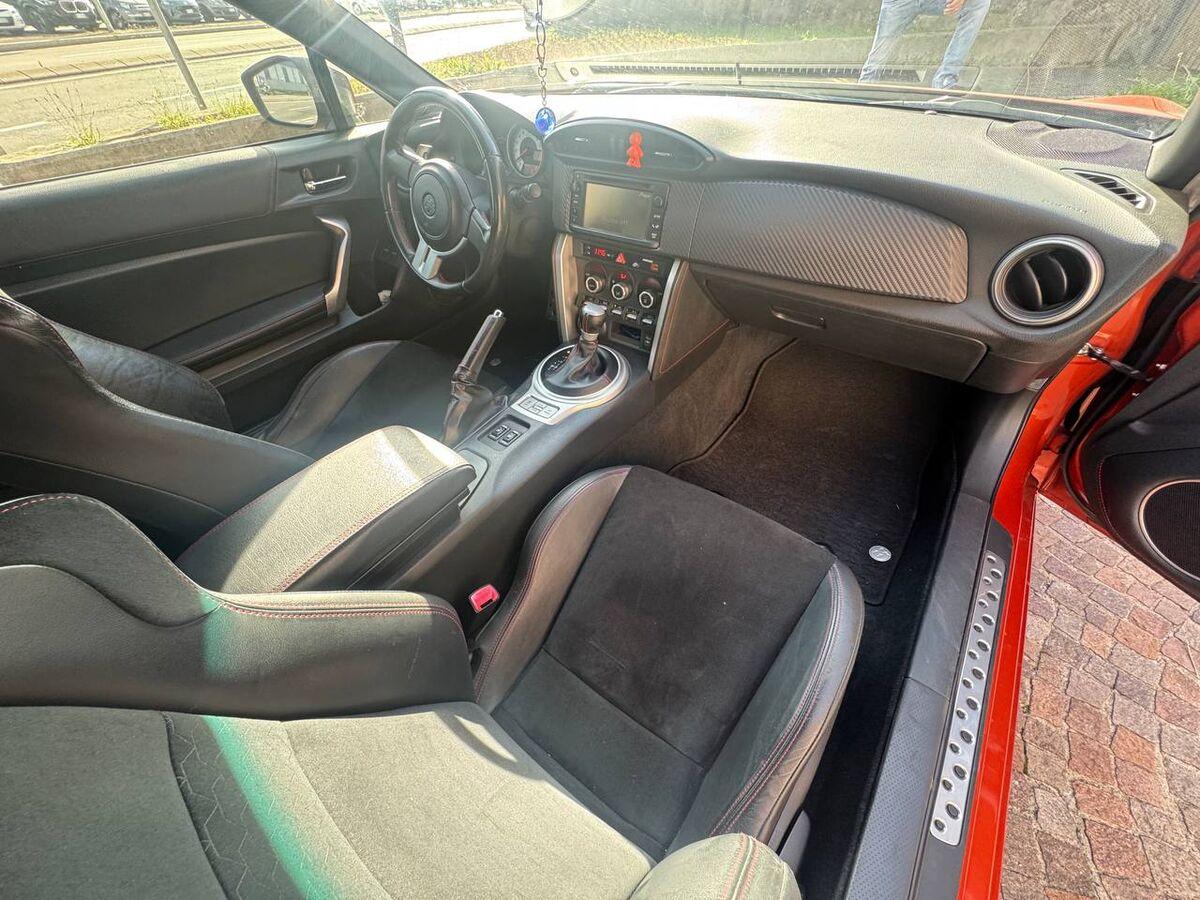 Toyota GT 86 2017 GT86 2.0 Rock&Road auto