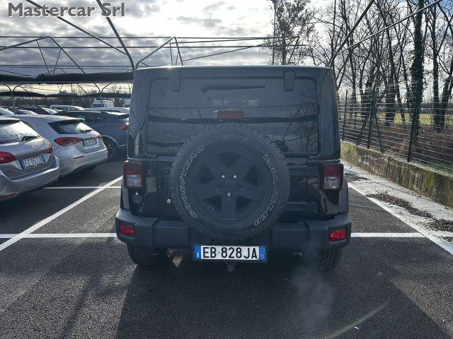 JEEP Wrangler Wrangler III 2011 2.8 crd Sahara auto EB828JA