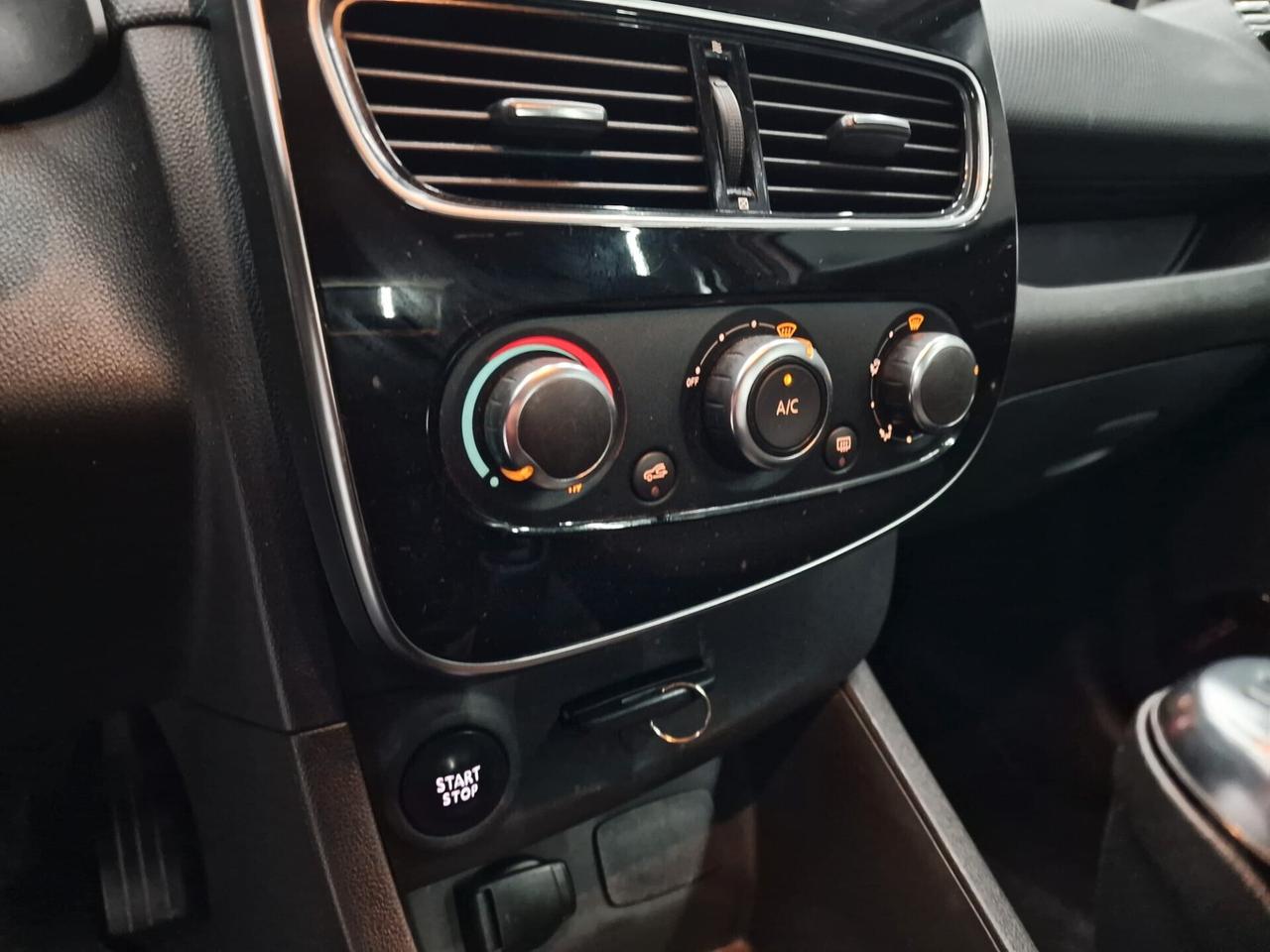 Renault Clio 1.5 dCi 8V 75 CV 5 porte Life