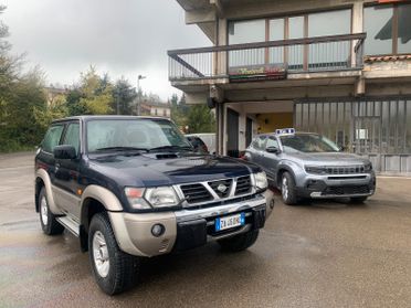 Nissan Patrol GR luxury full optional-automatico 3000 cc-unico proprietario-230000 km-non ha fatto fuoristrada