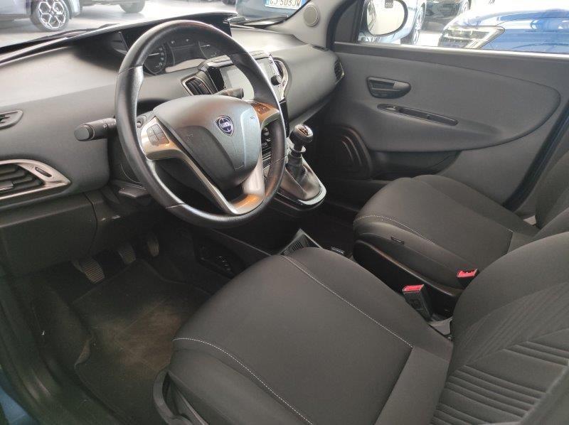 LANCIA Ypsilon 3ª serie - Ypsilon 1.0 FireFly 5 porte S&S Hybrid Gold