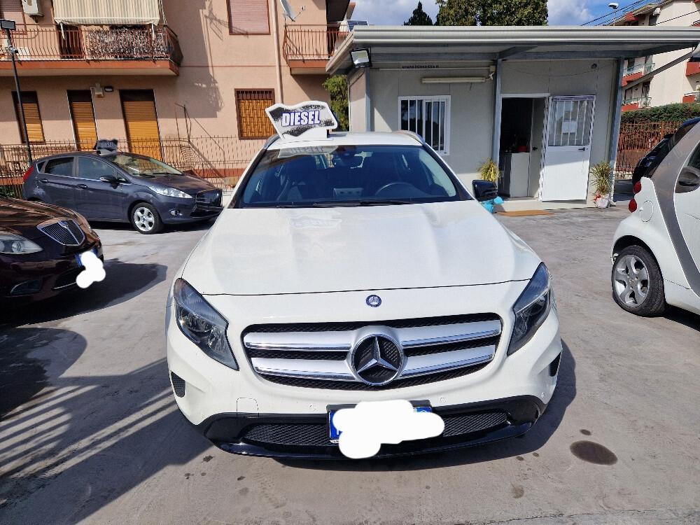 Mercedes-benz GLA 200 d Automatic Premium